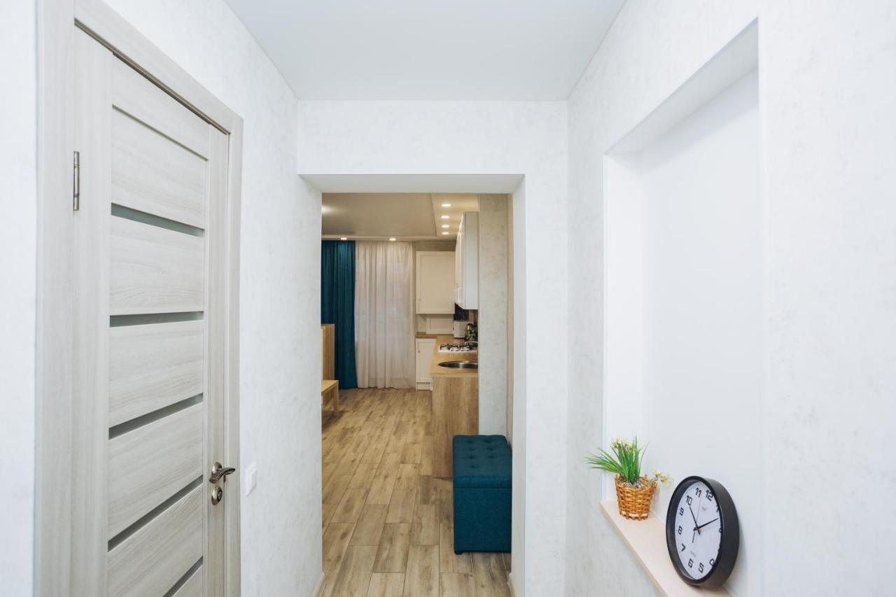Luxe Apart-Hotel Near Lavina New Building 1 Floor Sumy Eksteriør bilde